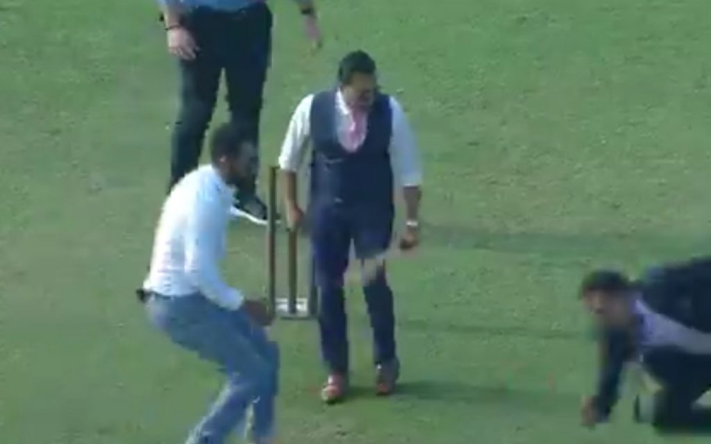 WATCH: Aakash Chopra Fails To Defence The Ball At Gully Cricket Format
