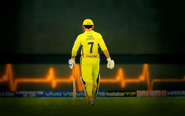 MS Dhoni may go in IPL 2021 auction (Pic - Twitter)