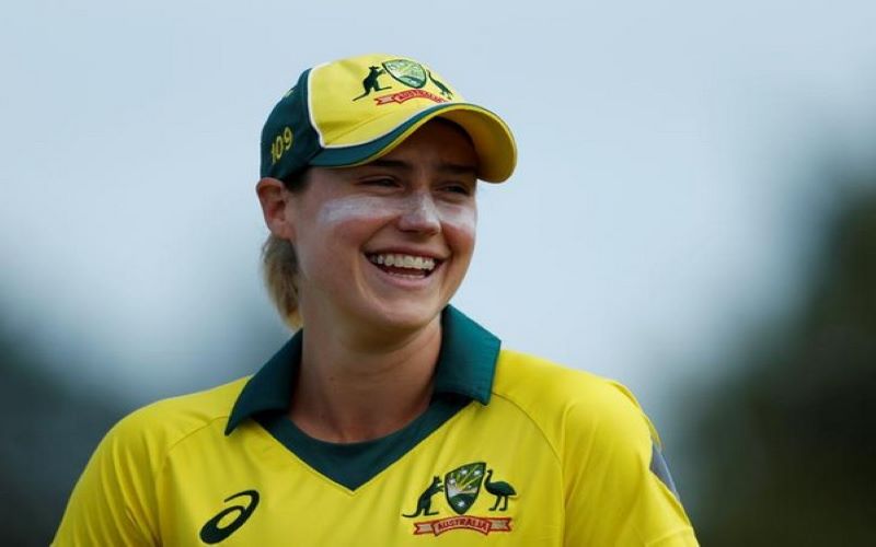 Ellyse Perry Responds To Murali Vijay's Desire Of Going On A Dinner Date With Her