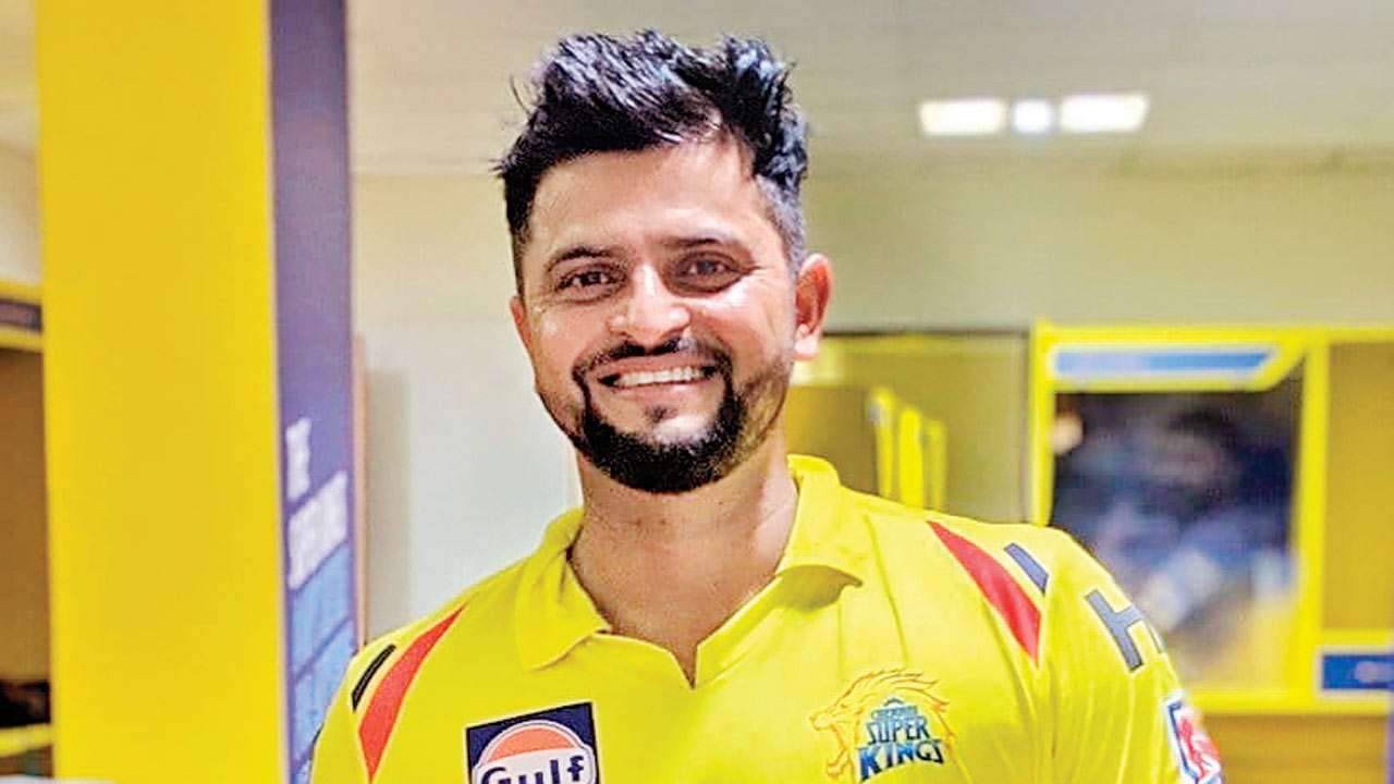 Suresh Raina reacts emotionally as Chennai Super Kings beat Mumbai Indians in IPL 2020 opener