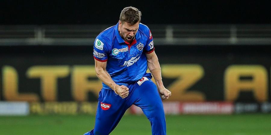 Anrich Nortje's well bowled "fireball" leaves Manish Pandey rattled