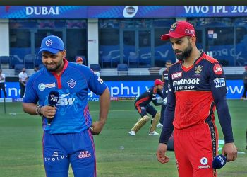 Rishabh Pant jokingly cries during the Toss.