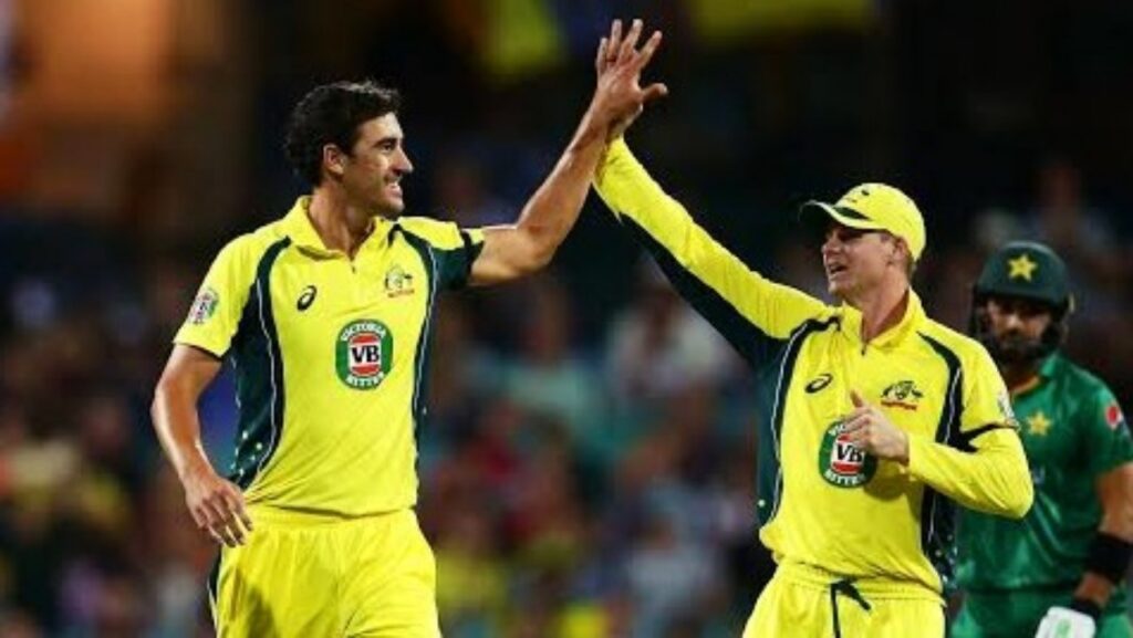 Mitchell Starc and Steve Smith