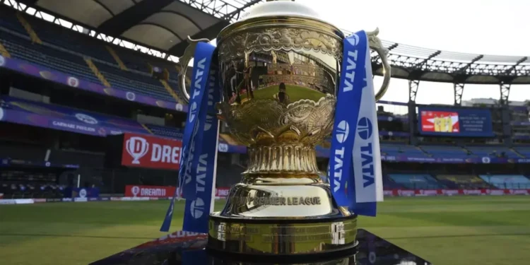 IPL Trophy ahead of 2024 Auction