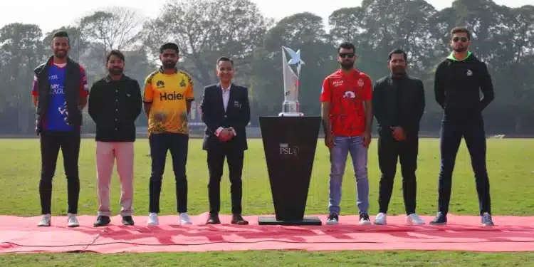 PSL 2024 Captains with Trophy