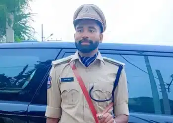 Mohammed Siraj in DSP Uniform