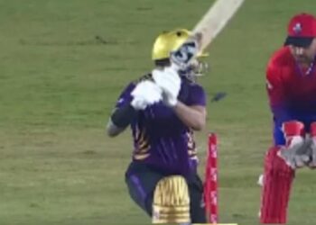 WATCH: Harbhajan Singh rolls back the years to get rid of Shikhar Dhawan in World Legends Pro T20