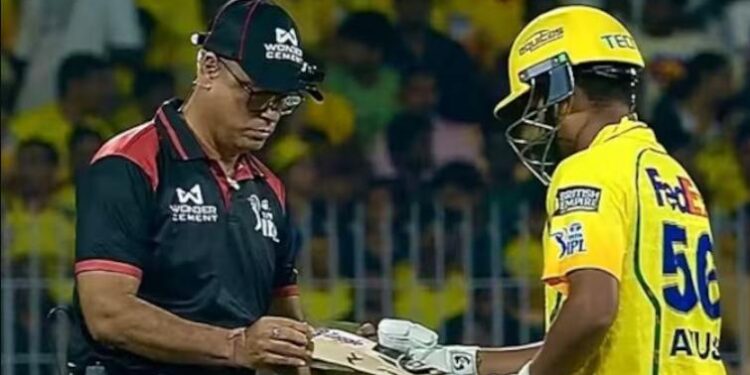 IPL 2026: Strange scenes as Ayush Mhatre's Bat Fails Twice, Umpire Blunder Steals Spotlight in CSK vs PBKS Clash