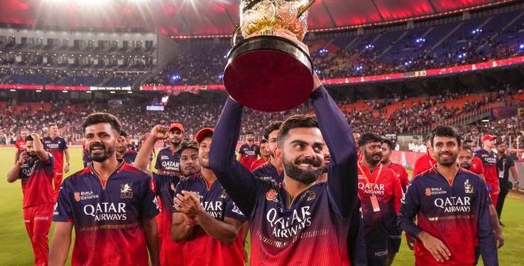 IPL 2026: Virat Kohli breaks MS Dhoni's record, enters Elite T20 Club with Chris Gayle